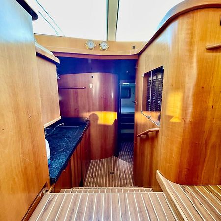 Yacht Deauville Zewnętrze zdjęcie